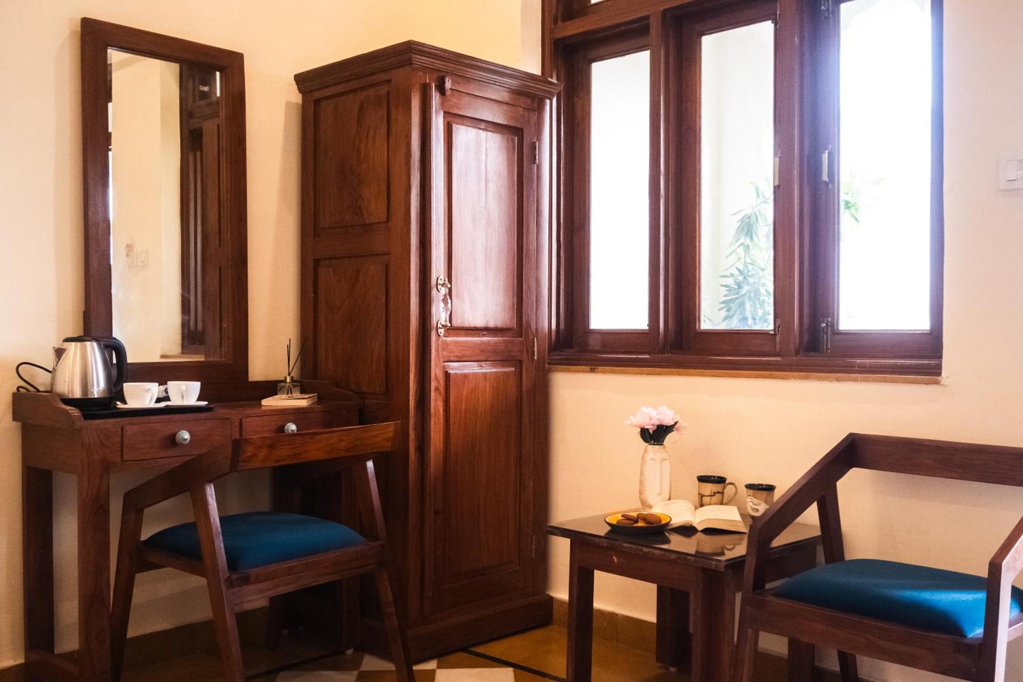 Banana Hostel Пушкар Екстериор снимка